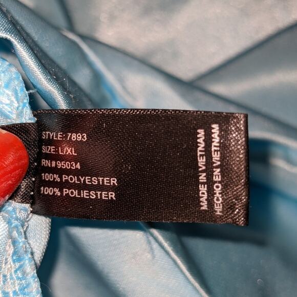 NWOT Baby blue‎ satin robe - Picture 3 of 6